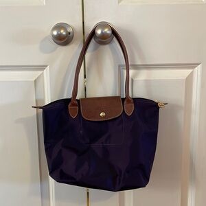 Longchamp Small Le Pluage Tote. Purple. Gently loved.